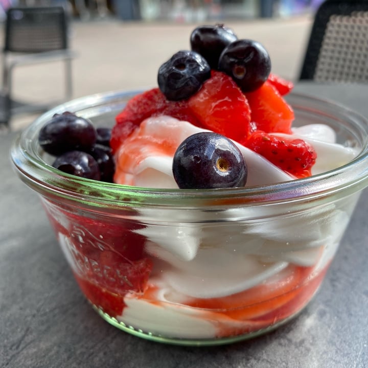 review photo of Miner's Coffee Vegan Frozen Joghurt shared by @lanastweet on 05 Sep 2022 - review