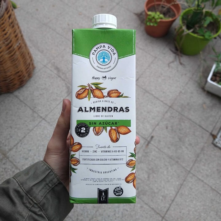 photo of Pampa Vida Leche de Almendras Sin Azúcar shared by @catoyuvone on  10 May 2021 - review