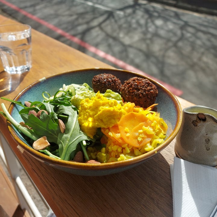 photo of Nourish'd Café & Juicery Moonshine Bowl shared by @rosevr on  02 Sep 2021 - review
