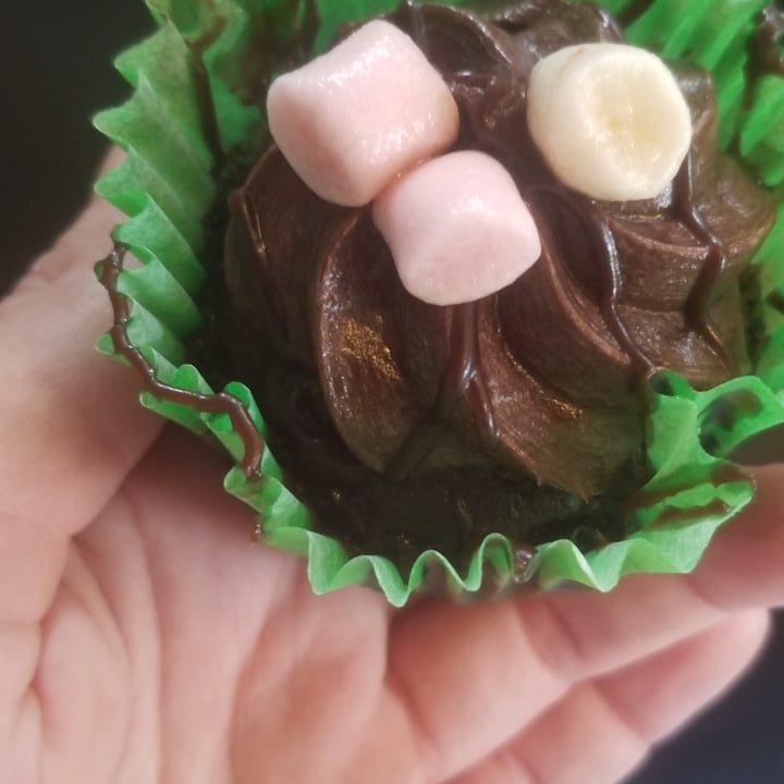 review photo of GRO Chocolate Cupcakes shared by @miss-b on 02 Oct 2020 - review