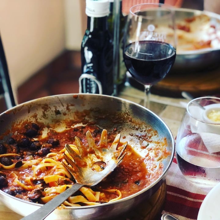 review photo of Fabio's Authentic Ristorante Italiano Puttanesca Pasta shared by @connerskitchen on 11 Jun 2021 - review