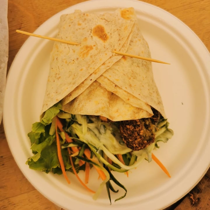 photo of Scheckter's RAW Gourmet Falafel Wrap shared by @veganpower001 on  12 Oct 2020 - review