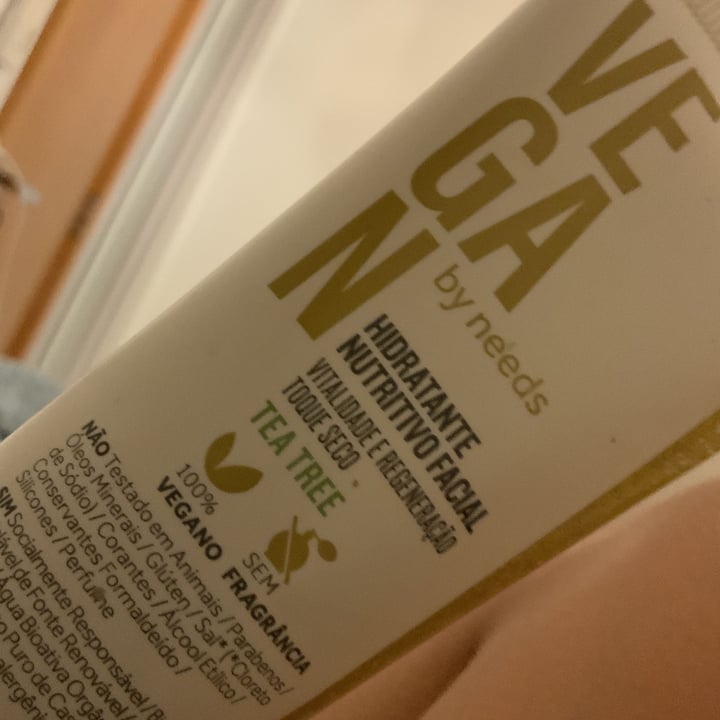 photo of Vegan by Needs Hidratante Nutritivo Facial shared by @catug on  29 Jan 2022 - review
