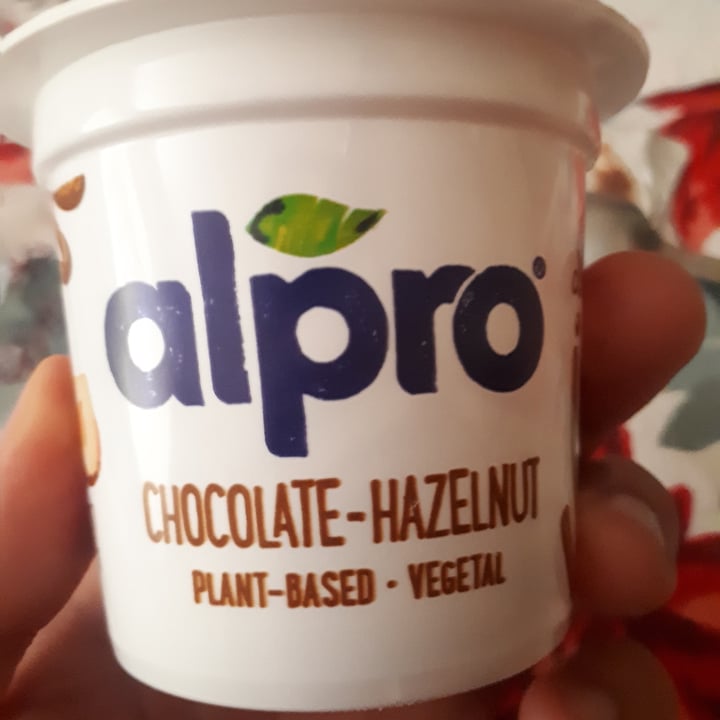 photo of Alpro 2 X Chocolate and hazelnut shared by @valeriaog on  19 Jun 2022 - review