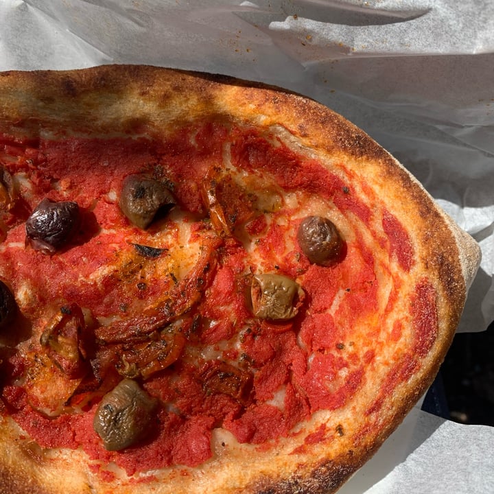 review photo of AltoForno - Impasti Agresti Pizzetta Rossa Olive Taggiasche E Pomodorini shared by @ilariamercury on 10 Apr 2022 - review