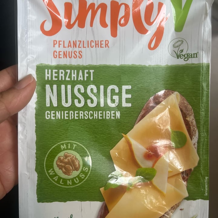 photo of Simply V Herzhaft Nussige Genießerscheiben shared by @joyaquino on  23 Sep 2022 - review