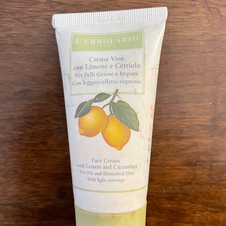 review photo of L’Erbolario Crema viso con limone e cetriolo shared by @alenebula on 30 Jun 2022 - review