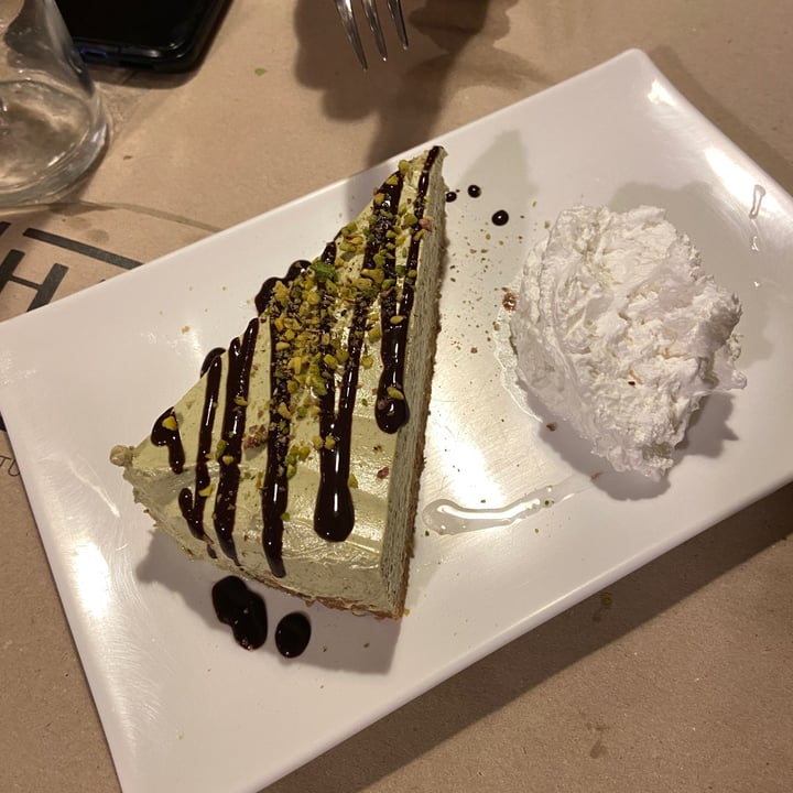 photo of Haiku Torta Mousse pistacchio shared by @chiaranaive on  04 Jan 2022 - review