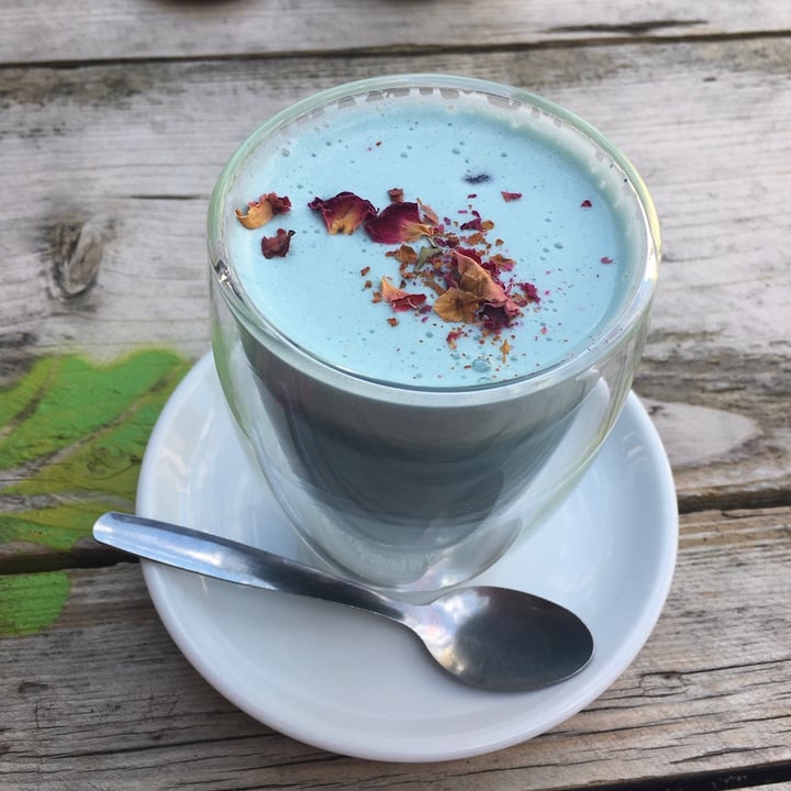 photo of Beetroot Sauvage Blue Flower Latte shared by @katelouisepowell on  06 Sep 2020 - review