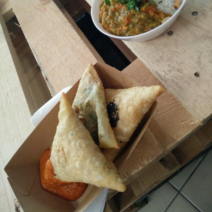 review photo of Tamu Sana Sambusa shared by @sandra312 on 14 May 2020 - review