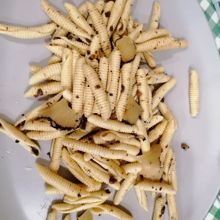 photo of Sublime Pasta Al Tartufo shared by @giadacstllcc on  05 May 2022 - review