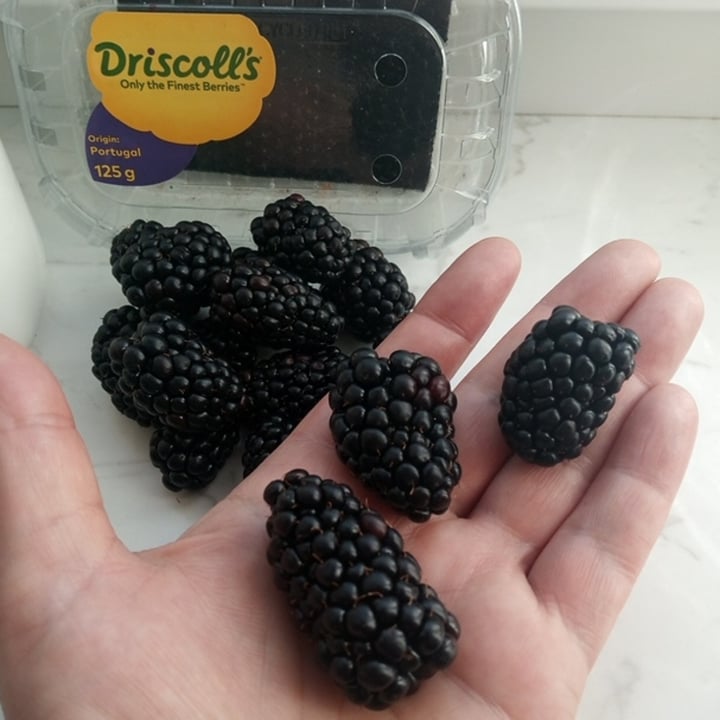 photo of Driscoll’s Blackberries shared by @gwenda on  31 May 2021 - review