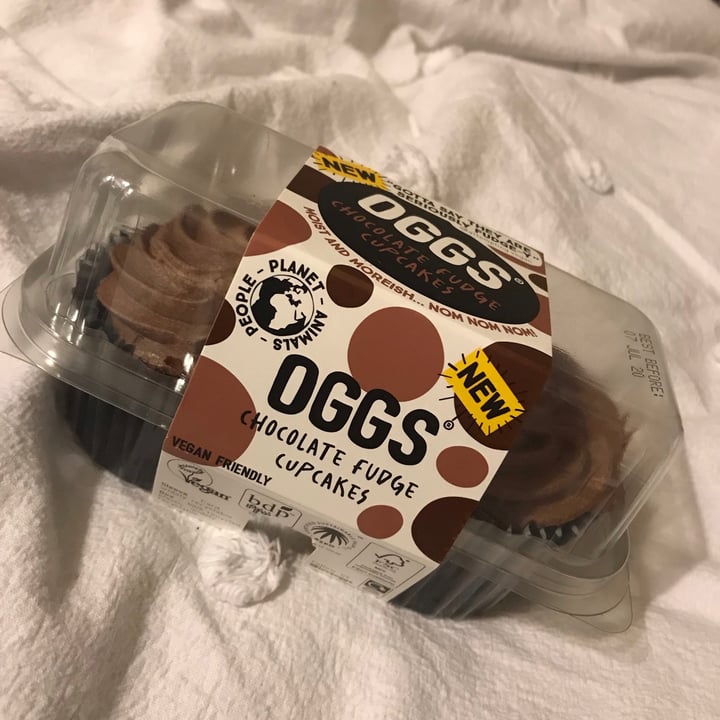 photo of OGGS Chocolate Fudge Cupcakes shared by @veganfoodlover on  04 Jul 2020 - review