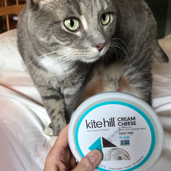 photo of Kite Hill Cream Cheese Alternative Plain shared by @redpath on  27 Feb 2021 - review