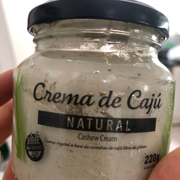 photo of Vívet Crema de Cajú Finas Hierbas shared by @junicornioo on  13 May 2020 - review