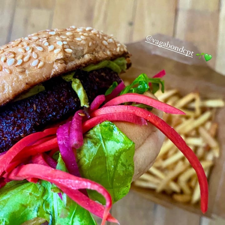 photo of Vagabond Kitchens | Mojo Market Seapoint Vegan Burger shared by @shinnaivisser91 on  03 May 2021 - review