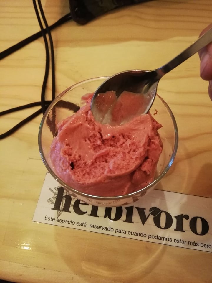 photo of Hervíboro Cocina Vegana Helado de Flor de Jamaica shared by @juansalazarftw on  04 Oct 2020 - review