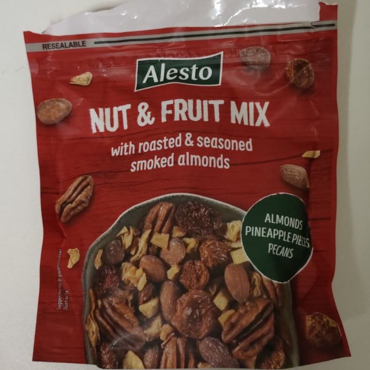 photo of Alesto Nut & fruit mix red shared by @alexzan88 on  21 Mar 2022 - review