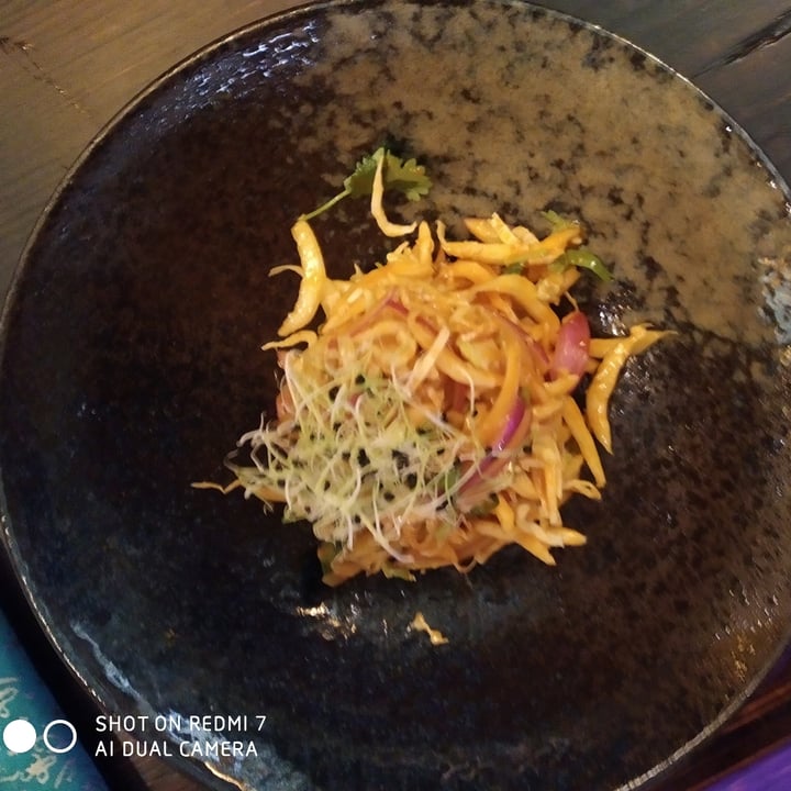 photo of Restaurante The Banana Tree Ensalada coreana shared by @marihania on  29 Aug 2020 - review