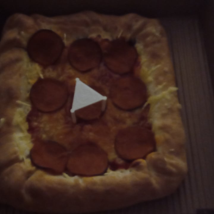 photo of Pizza Hut Delivery Vegan Pepperphoney Pizza shared by @vegandoodles on  22 Nov 2020 - review