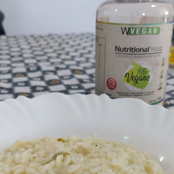 photo of Wvegan NUTRICIONAL YEAST PARMESÃO shared by @rebecagodoy on  10 Jul 2022 - review