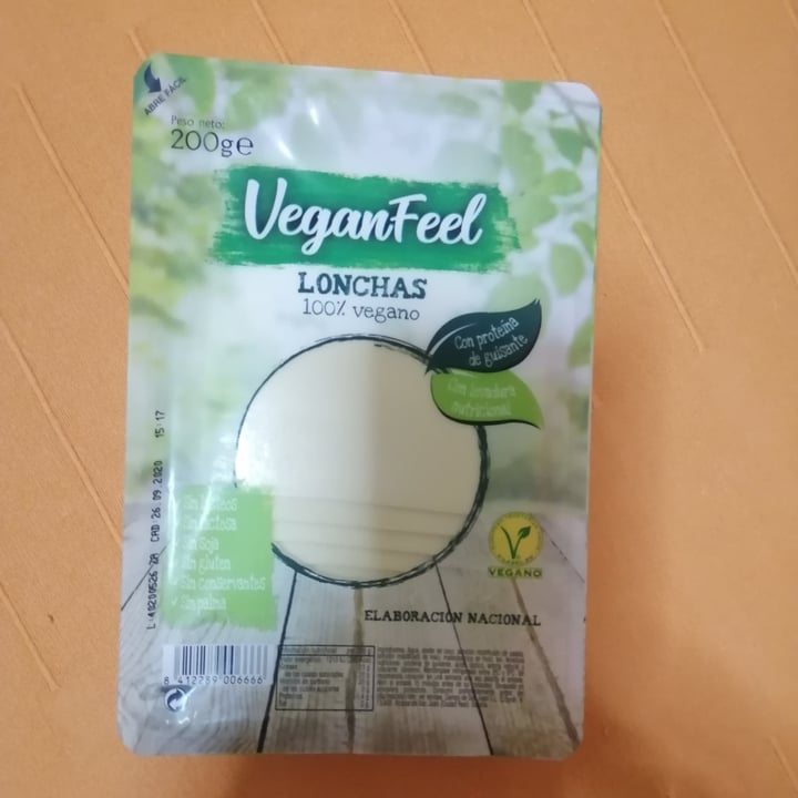 photo of Vegan Feel Lonchas 100% Veganas Queso shared by @lulayloscinco on  17 Jun 2020 - review