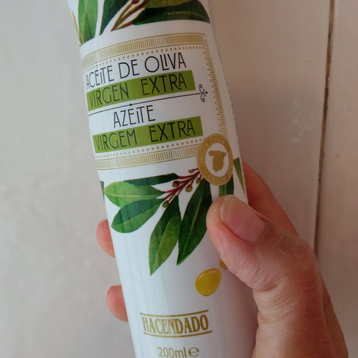 photo of Hacendado Aceite de oliva virgen extra shared by @kary54 on  06 Jul 2021 - review