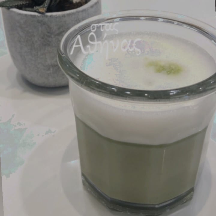 photo of me kolonaki Dairy free Matcha Latte shared by @marilenasoulozeki on  25 Sep 2020 - review