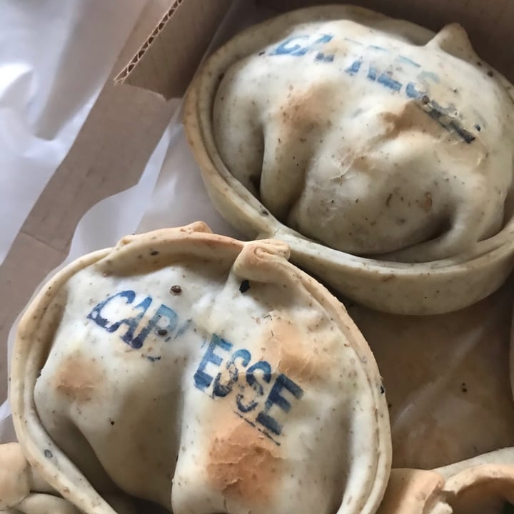 review photo of Heaven (Delivery and Take-away) Empanada Capresse shared by @xpuchi on 11 Sep 2021 - review
