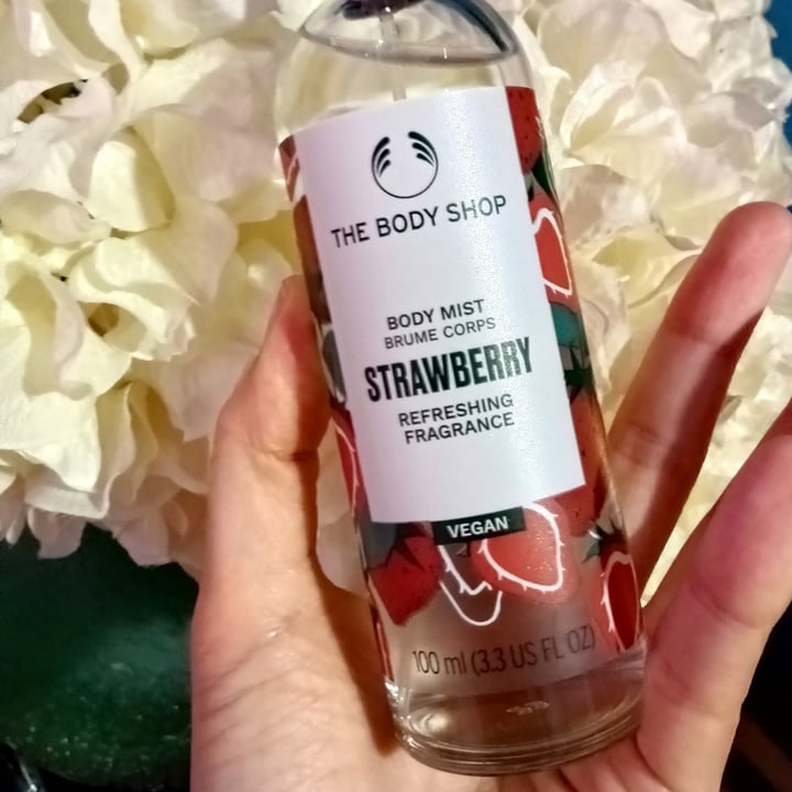 review photo of The Body Shop body mist strawberry shared by @jolieloveanimals on 07 Aug 2022 - review