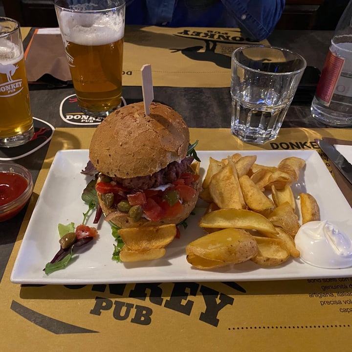 review photo of Donkey Pub Primavera burger shared by @ananaskiwy on 03 Apr 2022 - review
