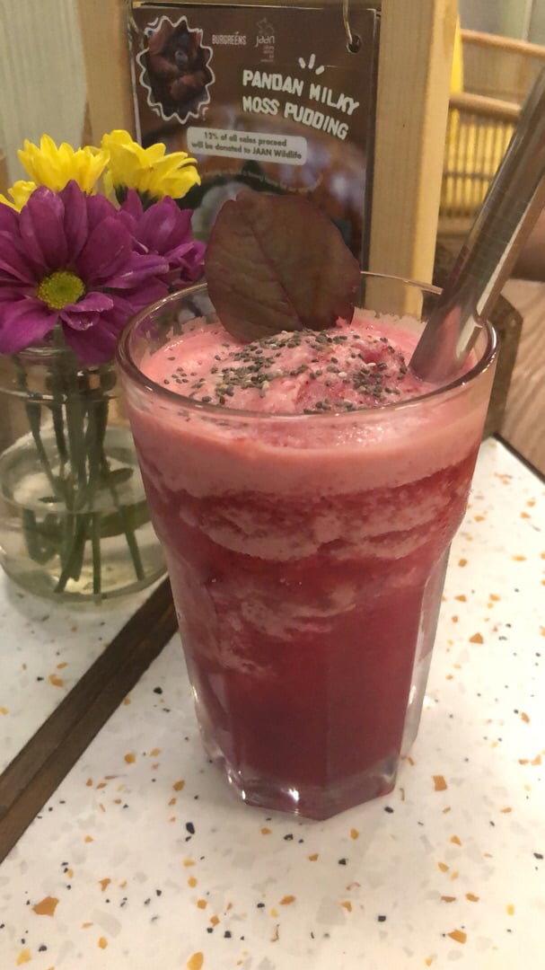 photo of Burgreens Kemang Village Detox Red Velvet Smoothies shared by @justavegangirl on  07 Dec 2019 - review