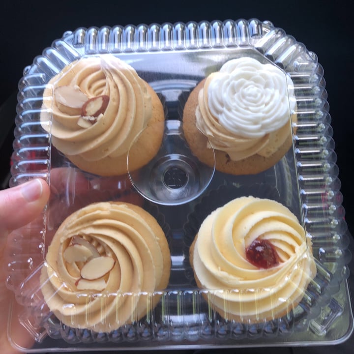 review photo of Let Them Eat Cake Vegan cupcakes shared by @wholefoodwholehearts on 08 May 2021 - review