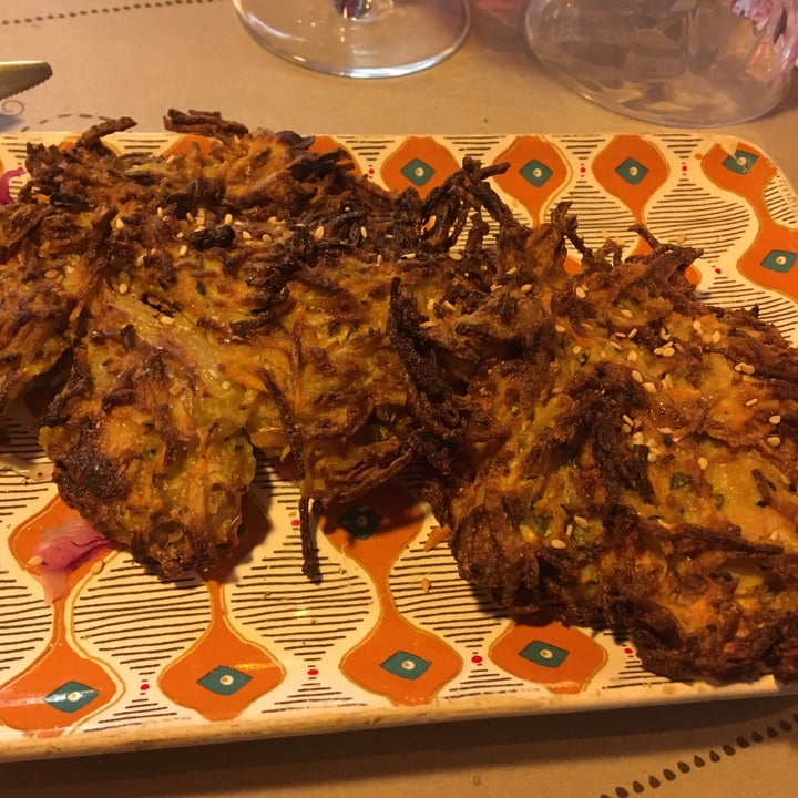 photo of VegAmore Pakora shared by @grevegsnow on  08 Dec 2021 - review