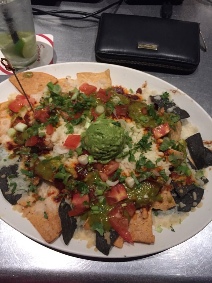 photo of Yard House Nachos shared by @ericaleit on  25 Aug 2019 - review