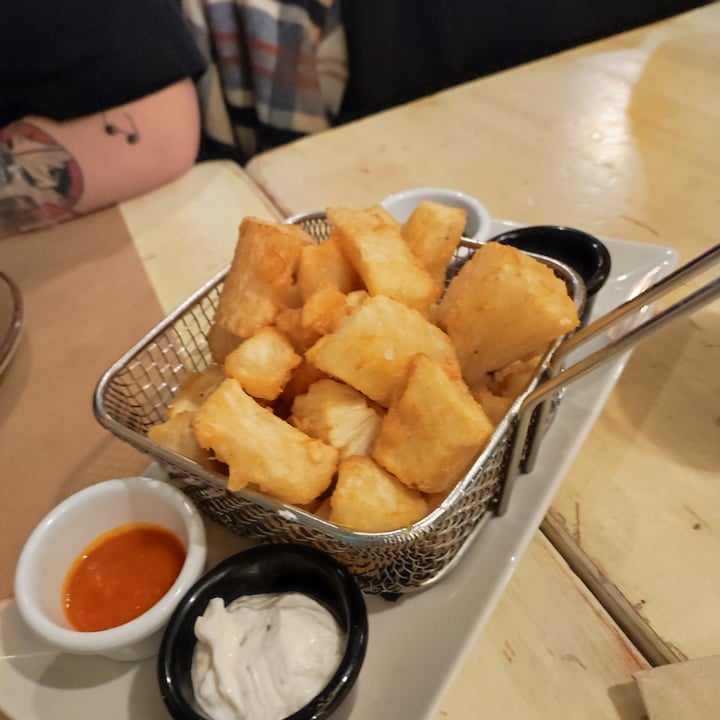 photo of Viva Burger Yuca shared by @sandoralosmios on  12 Feb 2022 - review