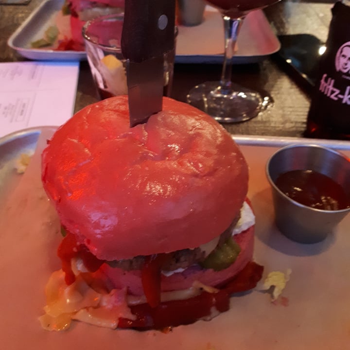 review photo of BrewDog Brussels Beyond Burger shared by @silvia1993 on 12 Aug 2022 - review