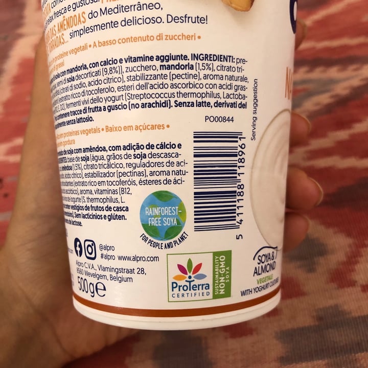 photo of Alpro Yogurt Natural de Almendras shared by @satyavegan on  08 Sep 2020 - review