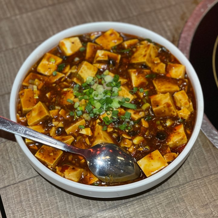 photo of 成都Chengdu Veganized Mapo Tofu shared by @jenniferj1s on  10 Dec 2021 - review