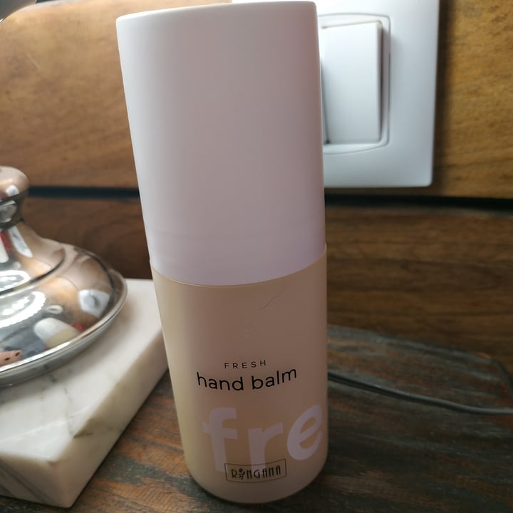 photo of Ringana fresh Hand balm crema de manos shared by @anadelastejasverdes on  02 Jan 2021 - review