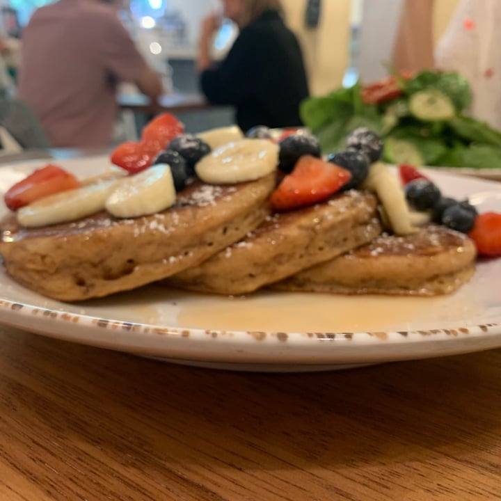 review photo of Truth & Tonic Fruit And Whole Grain Pancake shared by @mattfara50 on 29 Jul 2022 - review