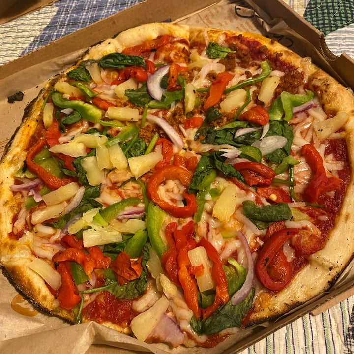 review photo of Blaze Pizza Blaze Build Your Own Vegan Pizza shared by @starybear on 20 Aug 2021 - review