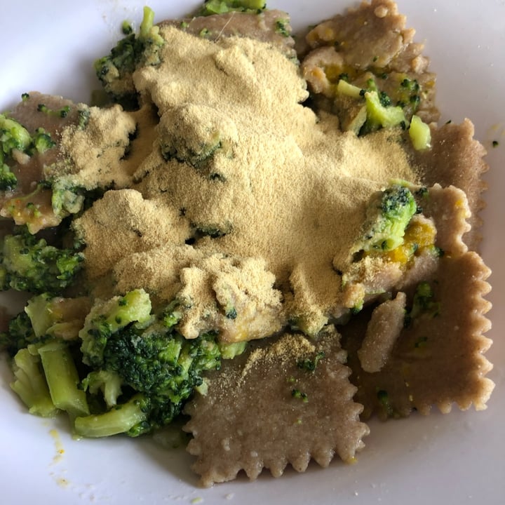 review photo of Yamani Alimentos Ravioles de Zapallo y Quinoa shared by @carolinarus on 19 May 2022 - review