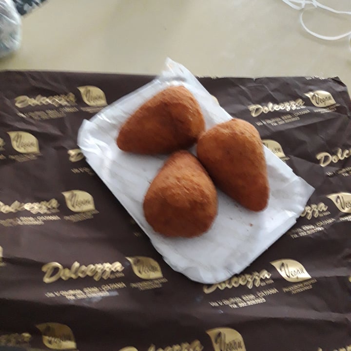 photo of Bar Dolcezza di Cuscunà Temistocle Arancino shared by @ldf on  03 Apr 2021 - review