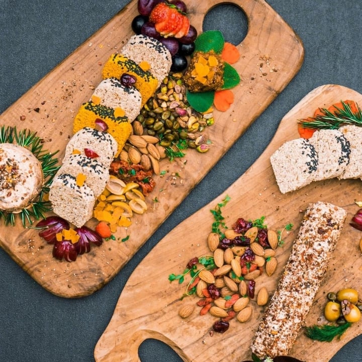 review photo of The Seeds of Life Bagel shared by @ameliebenjelloun on 26 Sep 2022 - review