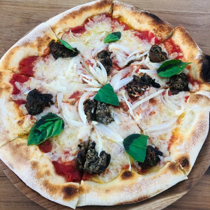 photo of NOURISH CAFE Vegan Meatballs Pizza shared by @enyaalford on  18 May 2021 - review