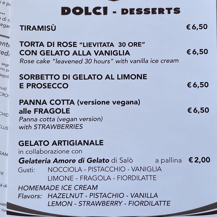 review photo of Pepe Bianco Pannacotta vegan alle fragole shared by @lukketto on 13 Jul 2022 - review