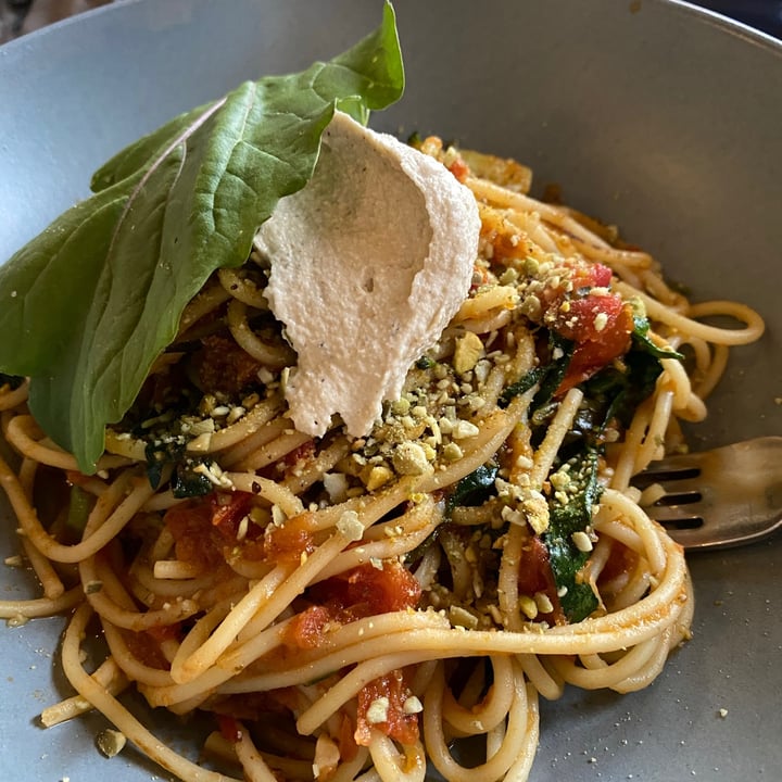 photo of Forever Vegano Spaghetti provenzal shared by @chau on  13 Nov 2020 - review