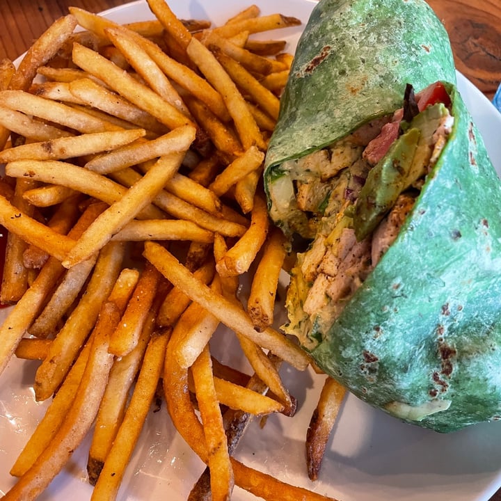 photo of The Cafe Blackened tofu wrap (and Truffle Fries) shared by @izoldat on  30 Jul 2021 - review