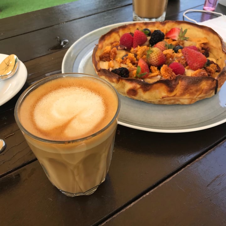 photo of Baker & Cook - Dempsey Oat latte shared by @mariaubergine on  07 Jul 2021 - review